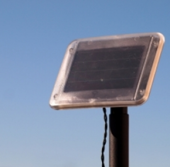 Realizzata la prima cella solare al carbonio per i pannelli fotovoltaici