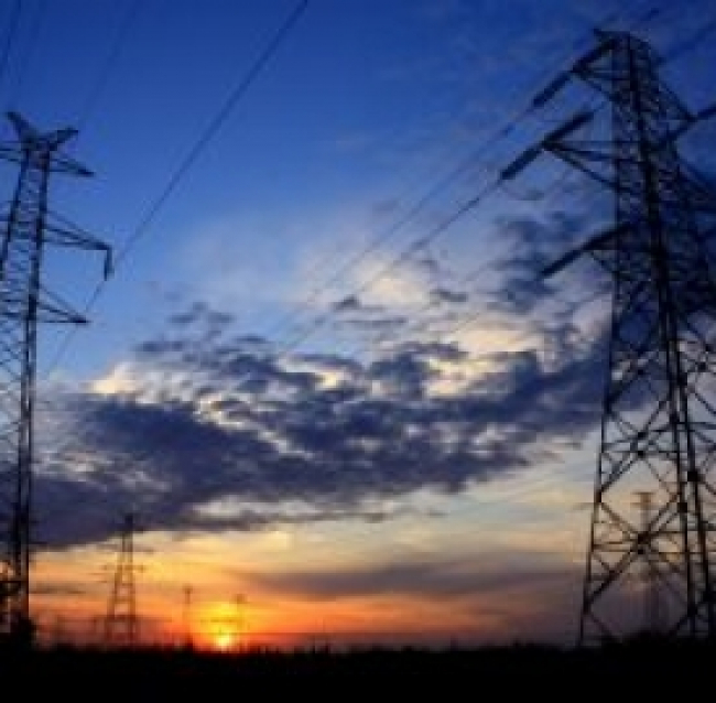 Fornitori energia elettrica: gli italiani comunicano sul web