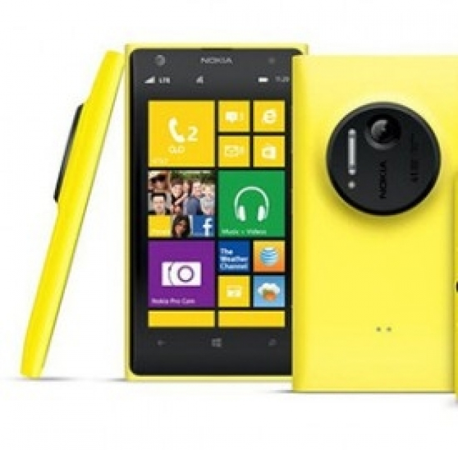 Ecco il nuovo gioiello Nokia, Lumia 1020