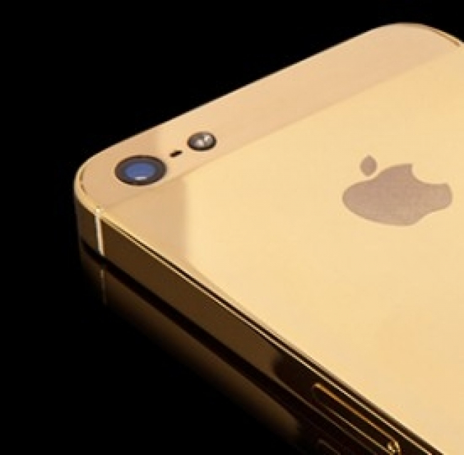 Arrivano i nuovi iPhone, richiestissimo il 5S Gold