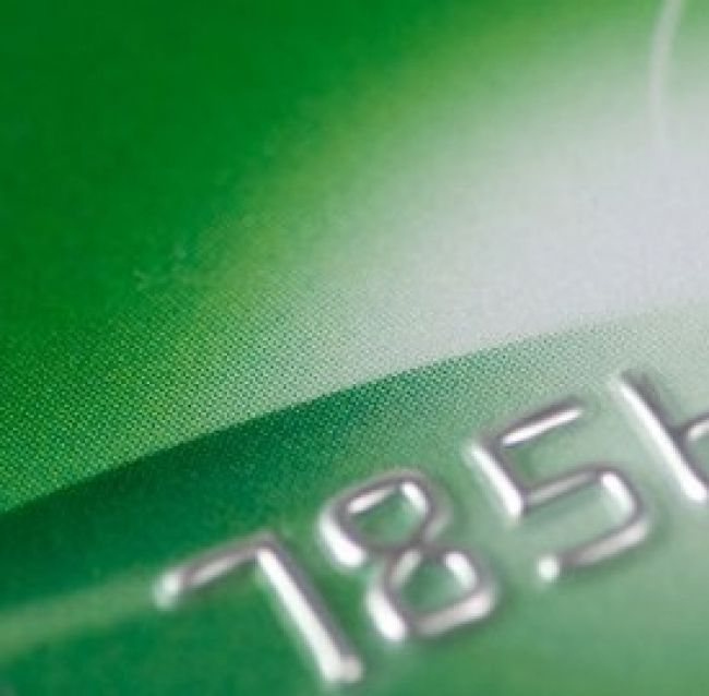 Bollo auto, pagamento con carte di credito o Bancomat? Meglio il contante