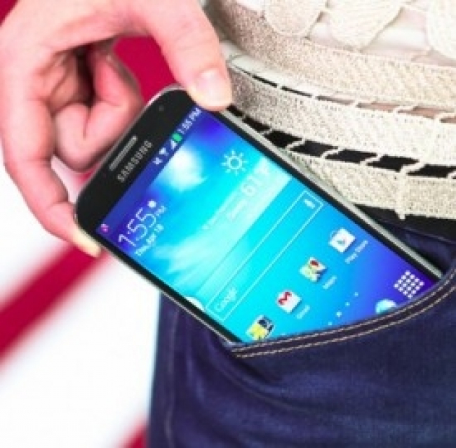 Samsung Galaxy S4, offerte Tim, Vodafone e Tre: ecco quale coviene