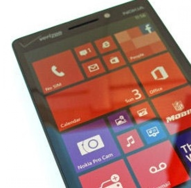 Nokia Lumia 929, evoluzione di Lumia 1520: scheda tecnica, prezzo