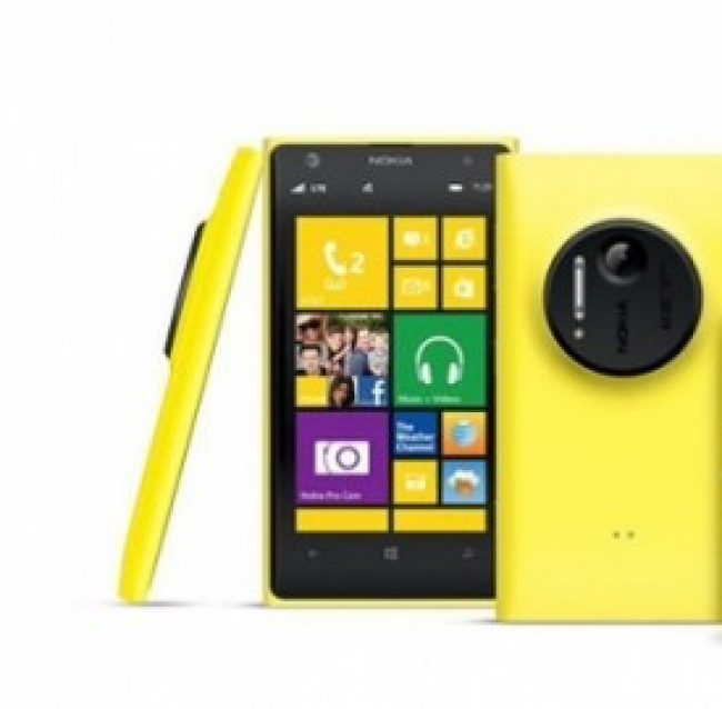 Nokia Lumia 1020 e Lumia 520: prezzo e migliori offerte del periodo di Natale