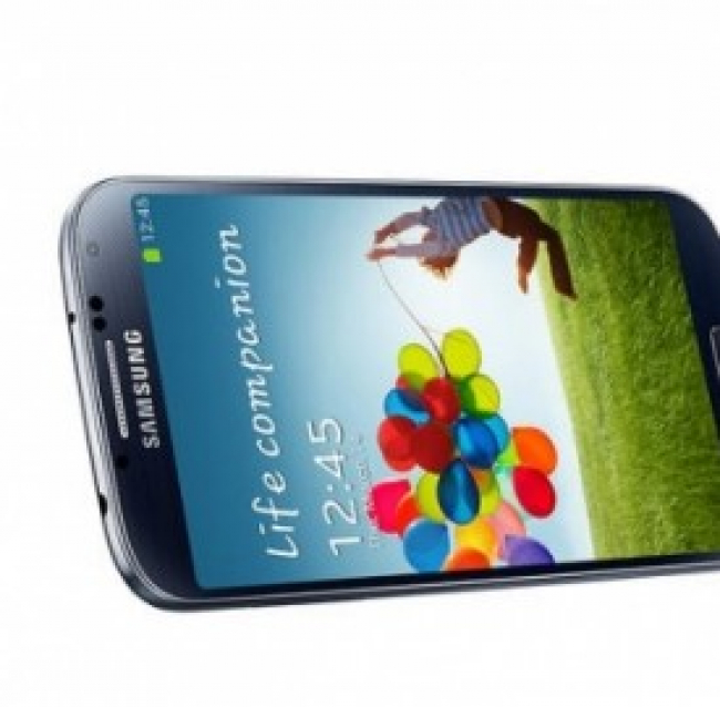 Prezzo Samsung Galaxy S4 e Mini: offerte e sconti per fare e farsi un regalo
