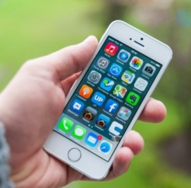 iPhone 5S, iPhone 5C o iPhone 5? Le offerte al prezzo migliore per Natale