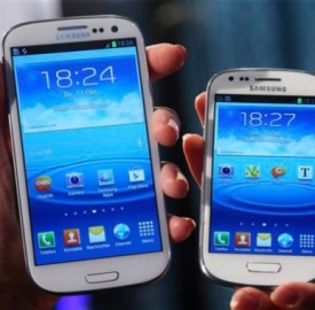Samsung Galaxy S4 ed S3: prezzo e migliori offerte delle versioni mini aggiornate a dicembre.