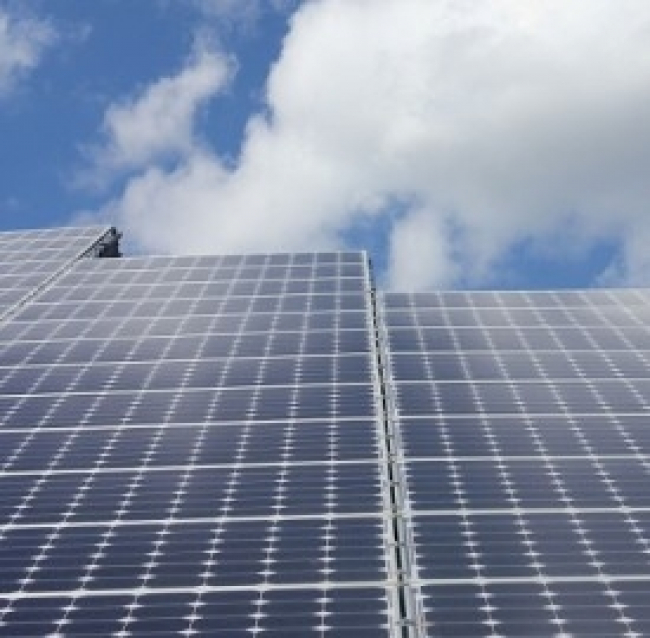 Energia rinnovabile, Bologna toglie l’amianto e impianta pannelli fotovoltaici