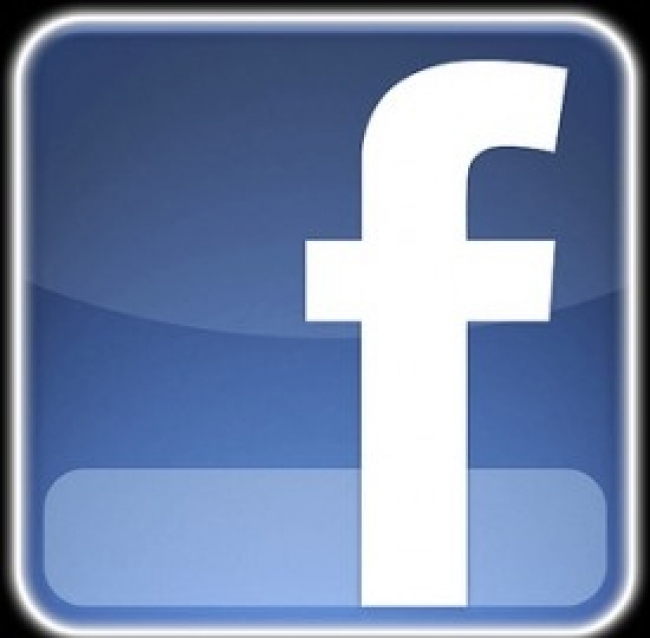 Facebook per iPhone si aggiorna, arrivano le chat heads e molte novità