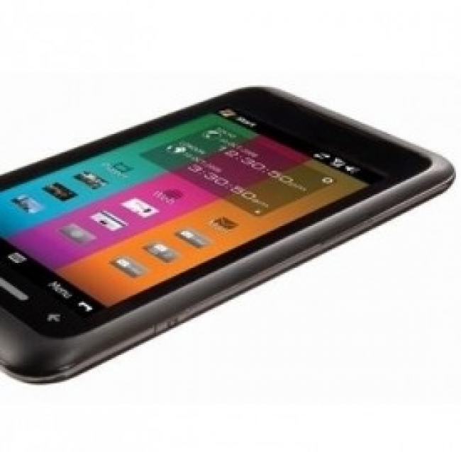 Medias X 06E: lo smartphone a raffreddamento a liquido