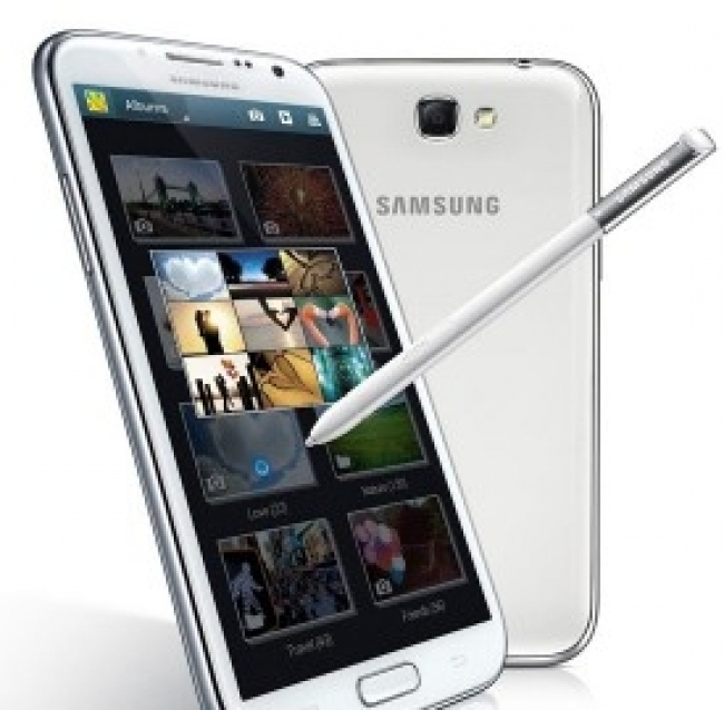 Samsung Galaxy Note 2: le offerte di Wind, Fastweb, Tim e Vodafone con il phablet incluso