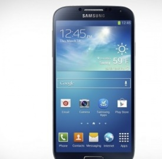 Samsung Galaxy S4: compare una scia blu sul dispay