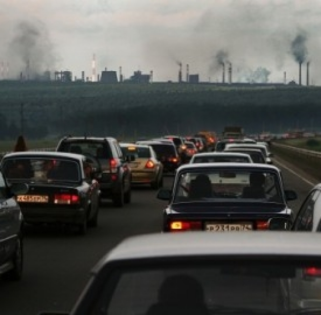 Ue: le auto Euro 6 inquinano troppo