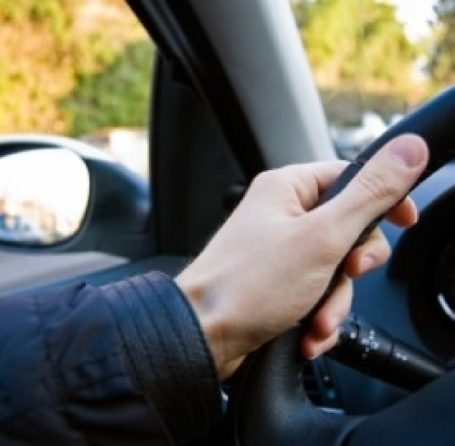 Assicurazione auto: app per smartphone sempre più evolute