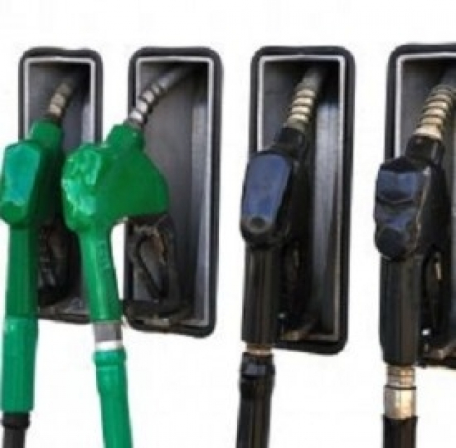 Benzina, prezzi in rialzo per la crisi egiziana