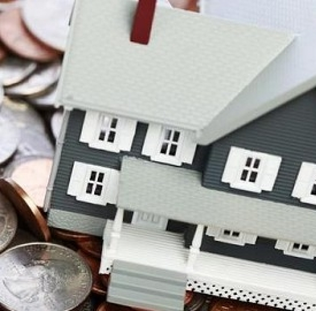 Mercato immobiliare: i prezzi delle case sempre in discesa ma meno di prima