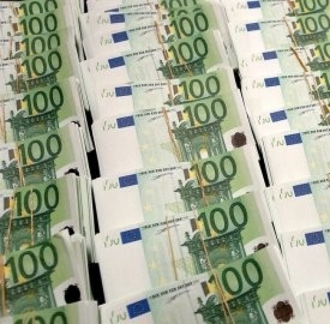Prestiti: in Italia salgono i tassi, in Europa no