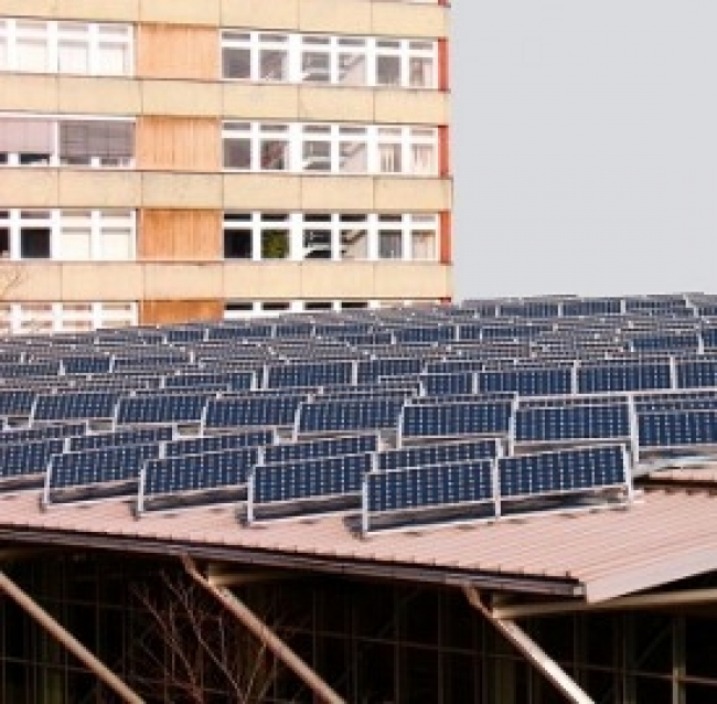 Impianto solare termico: costo, vantaggi, incentivi e detrazioni