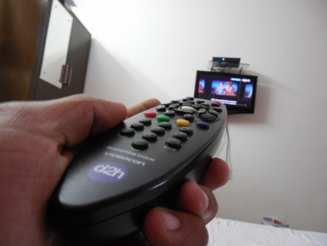 Mediaset e Sky insieme per una sola pay tv