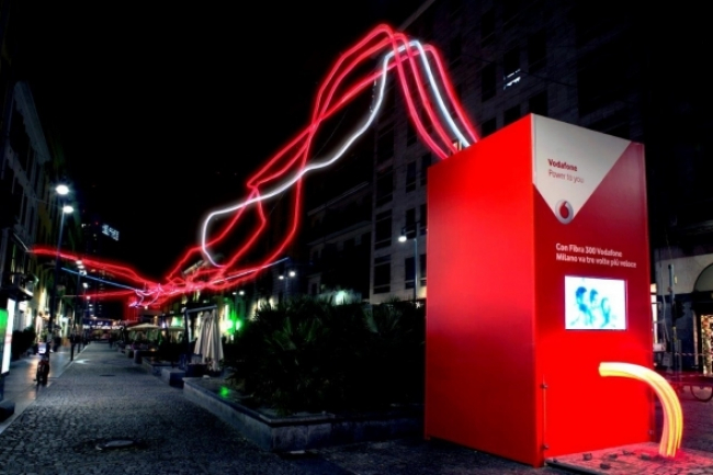 La fibra ottica di Vodafone a 300Mbps approda a Milano