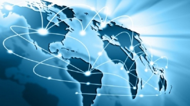 Connessione ad internet in fibra ottica: solo il 4,9% degli italiani la usa