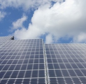 Investimenti nel fotovoltaico, l’Europa produce energia equivalente al fabbisogno dell’Italia