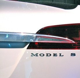 Tesla dimostra che si può fare rifornimento in 90 secondi