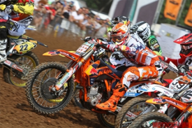 Motocross e ciclismo: l’offerta Mediaset per gli amanti delle due ruote