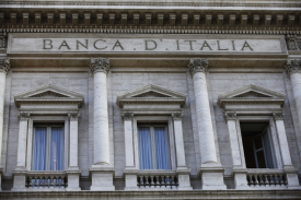 Finanziamenti alle imprese in calo. Aumentano tassi e sofferenze
